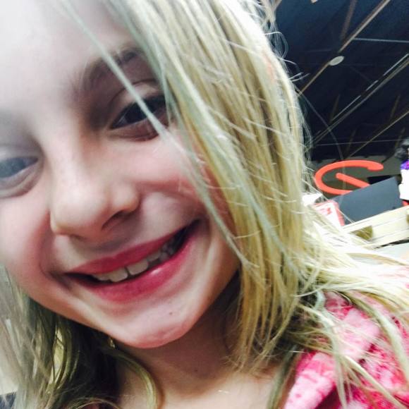 Meet your Posher, Jillian - Picture 1 of 1